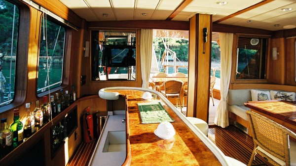 Goleta Serenity 70