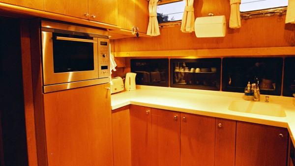 Goleta Serenity 70