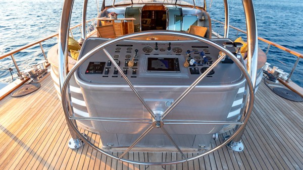 Yate de vela Silver Moon