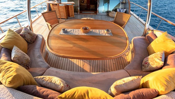 Yate de vela Silver Moon