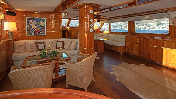 Yate de vela Silver Moon
