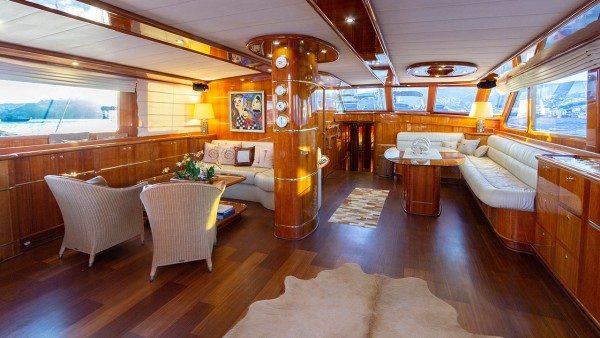 Yate de vela Silver Moon