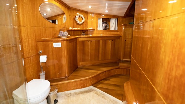 Yate de vela Silver Moon