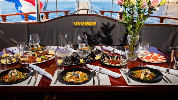 Goleta Vivere