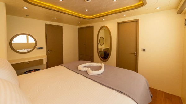 Yate a motor Lycian Dream
