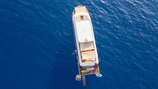 Yate a motor Lycian Dream