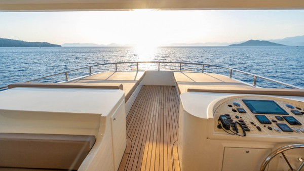 Yate a motor Lycian Dream