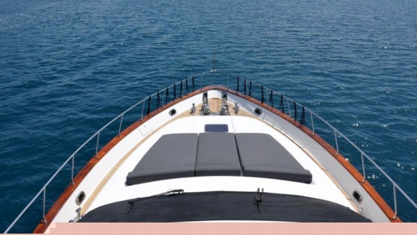 Yate a motor Ser 1